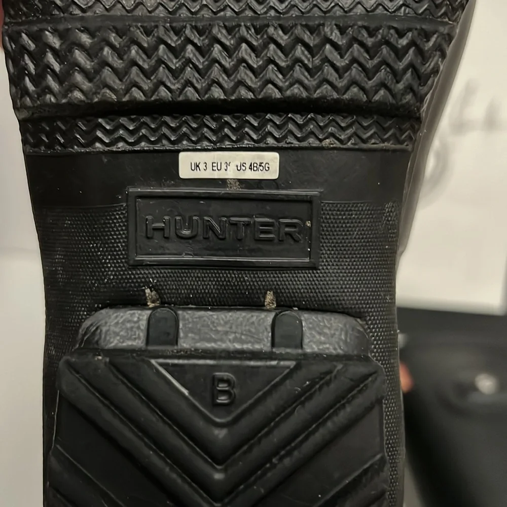 Hunter Original Kids' Classic Rain Boot Black Mate Little Kid/Big Kid) S… - Picture 13 of 16